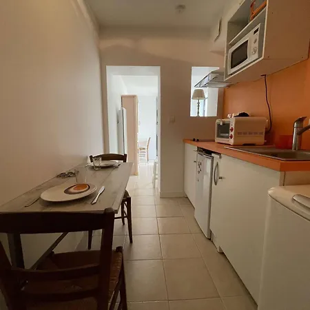 Au Coeur De La Rochelle, Proche Vieux Port, Jardin, Wifi, 2 Pers, Menage Inclus - Fr-1-246-662 *