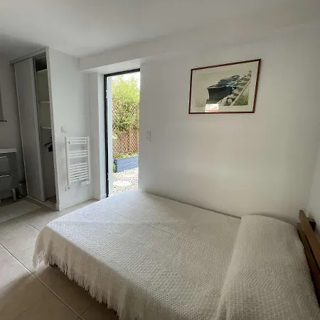 Au Coeur De La Rochelle, Proche Vieux Port, Jardin, Wifi, 2 Pers, Menage Inclus - Fr-1-246-662 Apartment La Rochelle (Charente-Maritime)
